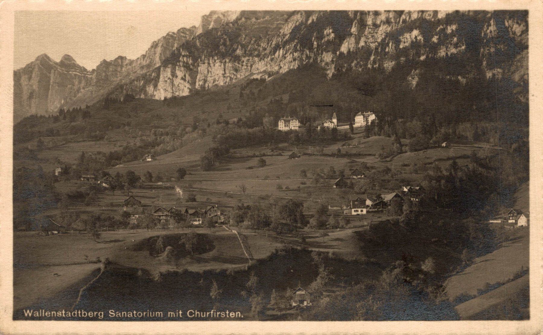Cartoline postali: Wallenstadtberg - Sanatorium mit Churfisten – Usato da Bronschhofen venduto da Astore