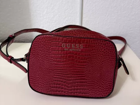 Guess Umhängetsche rot Kroko-Optik