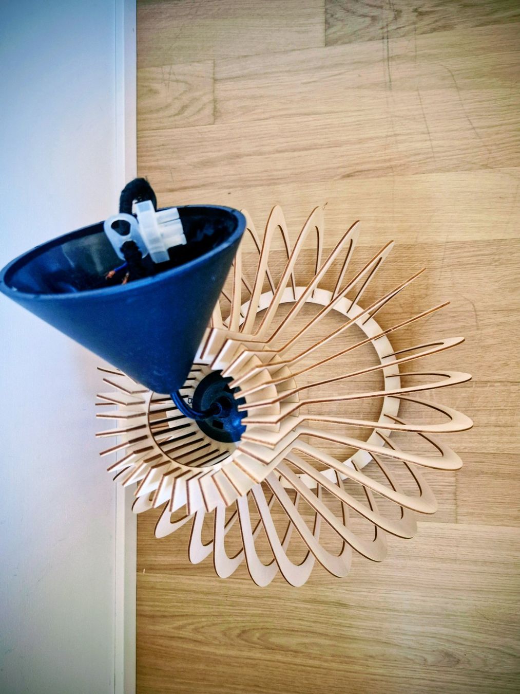 Lampadari & plafoniere: Pendelleuchte aus Holz – Nuovo (secondo la descrizione) da Luzern venduto da Bella3 2