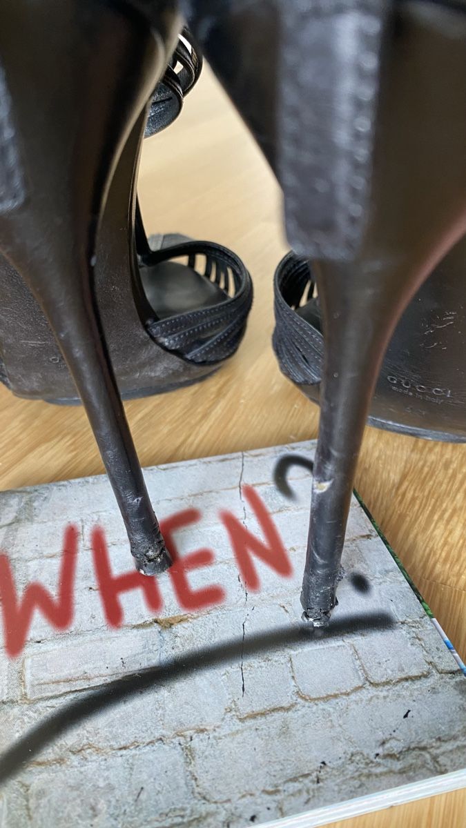 Gucci Scarpe da donna: GUCCI HIGH HEELS BLACK LEATHER STRAPS – Nuovo (secondo la descrizione) da Walchwil venduto da Finibaci