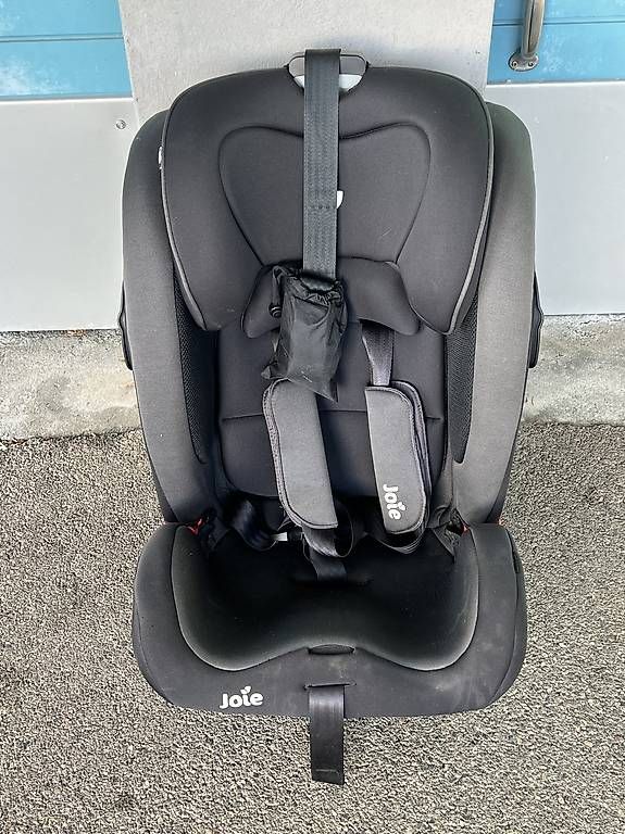 Seggiolini per auto: Kindersitz Joie mit 3 versch. Sitzpositionen – Usato da Feldmeilen venduto da nno_j28c