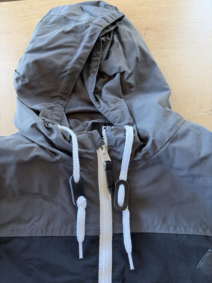 Giacche: Übergangsjacke schwarz/grau M – Usato da speicher venduto da danicole 1