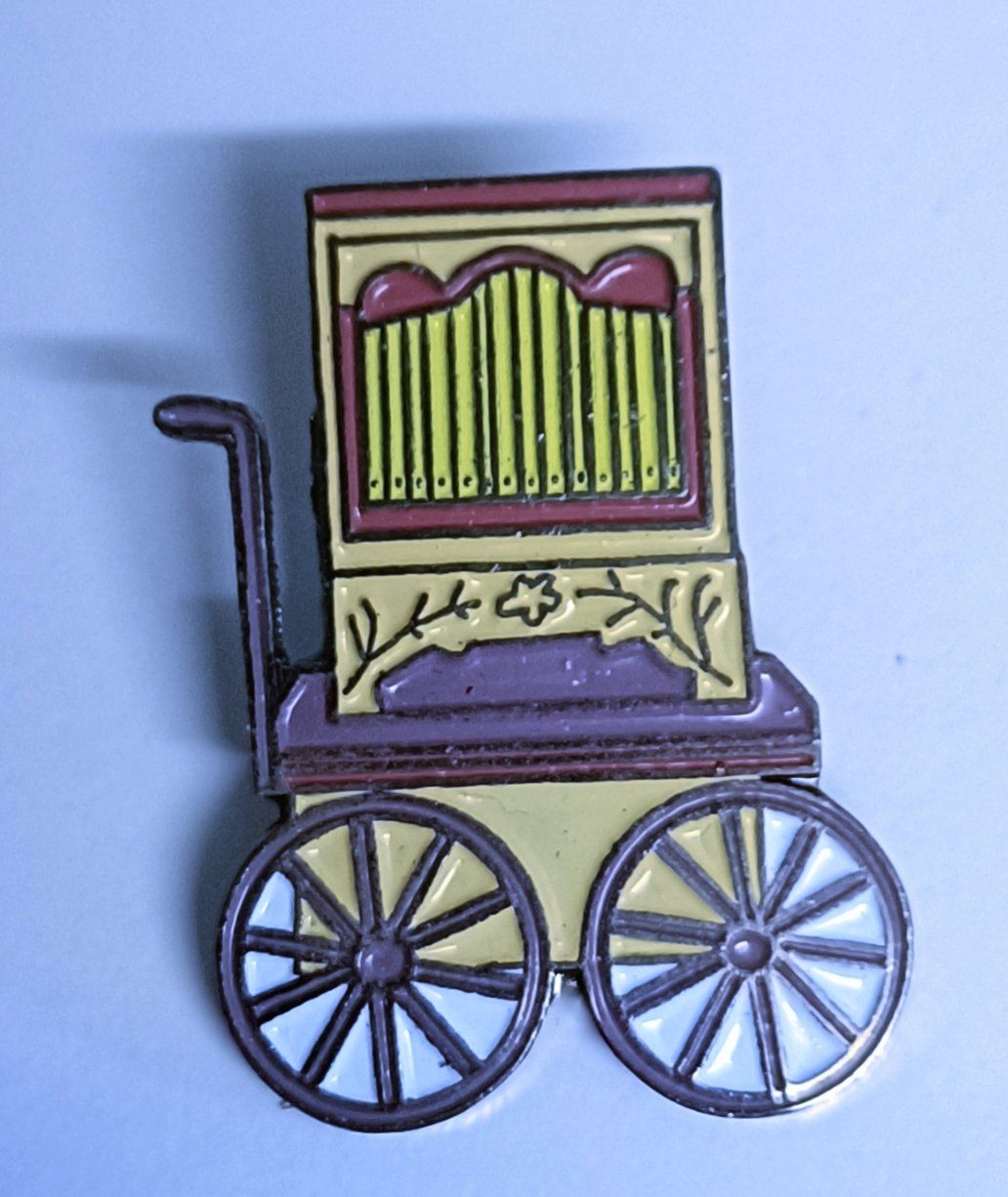 Placchette & Badge: Pin Drehörgeli – Usato da Köniz venduto da VintagePin