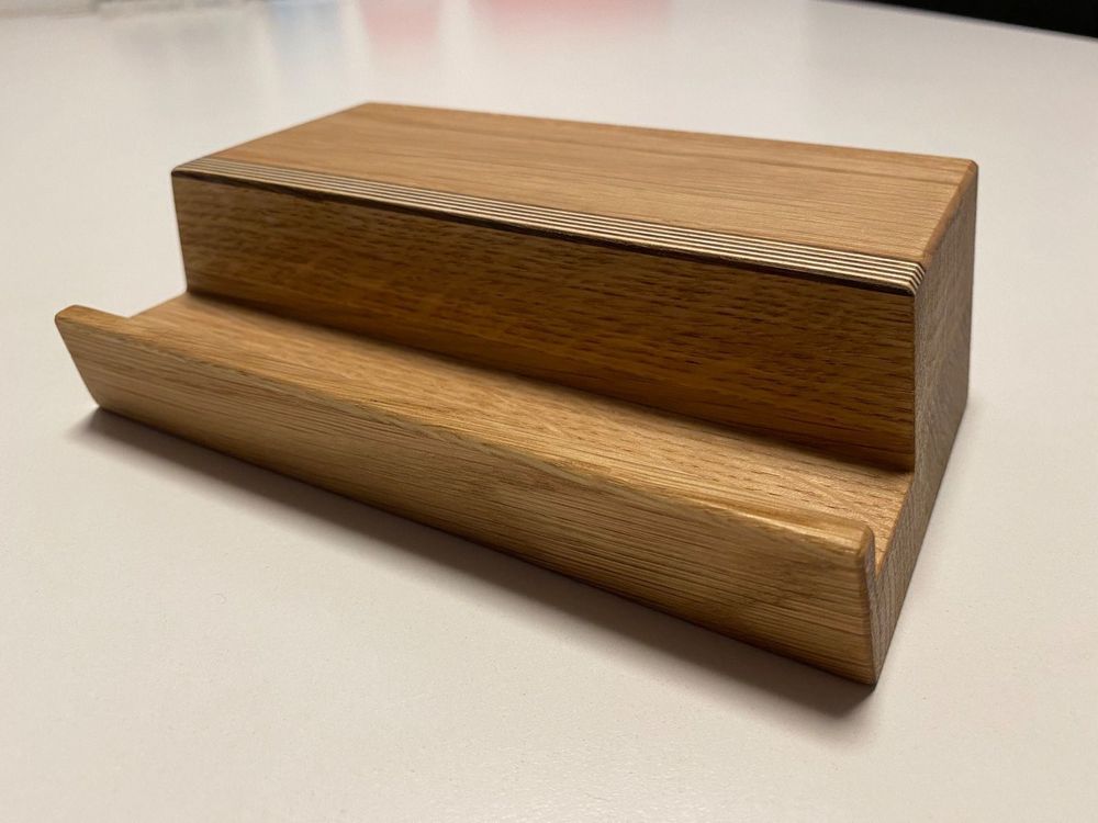 Tablet-Halter Ständer aus Holz in verschiedenen Holzarten