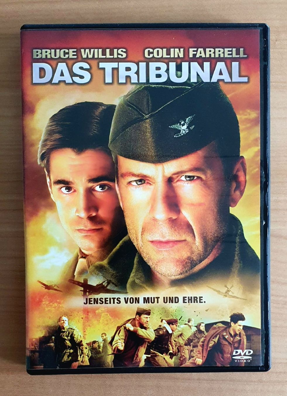 Tutti i DVDs: Das Tribunal - mit Bruce Willis + Colin Farrell – Usato da Niederönz venduto da Ynot67