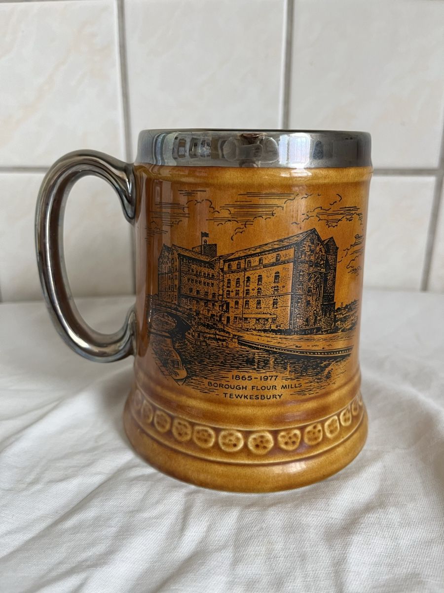 Gläser: Bierkrug Queen Elizabeth II – Gebraucht aus Rheineck von CoGer 2