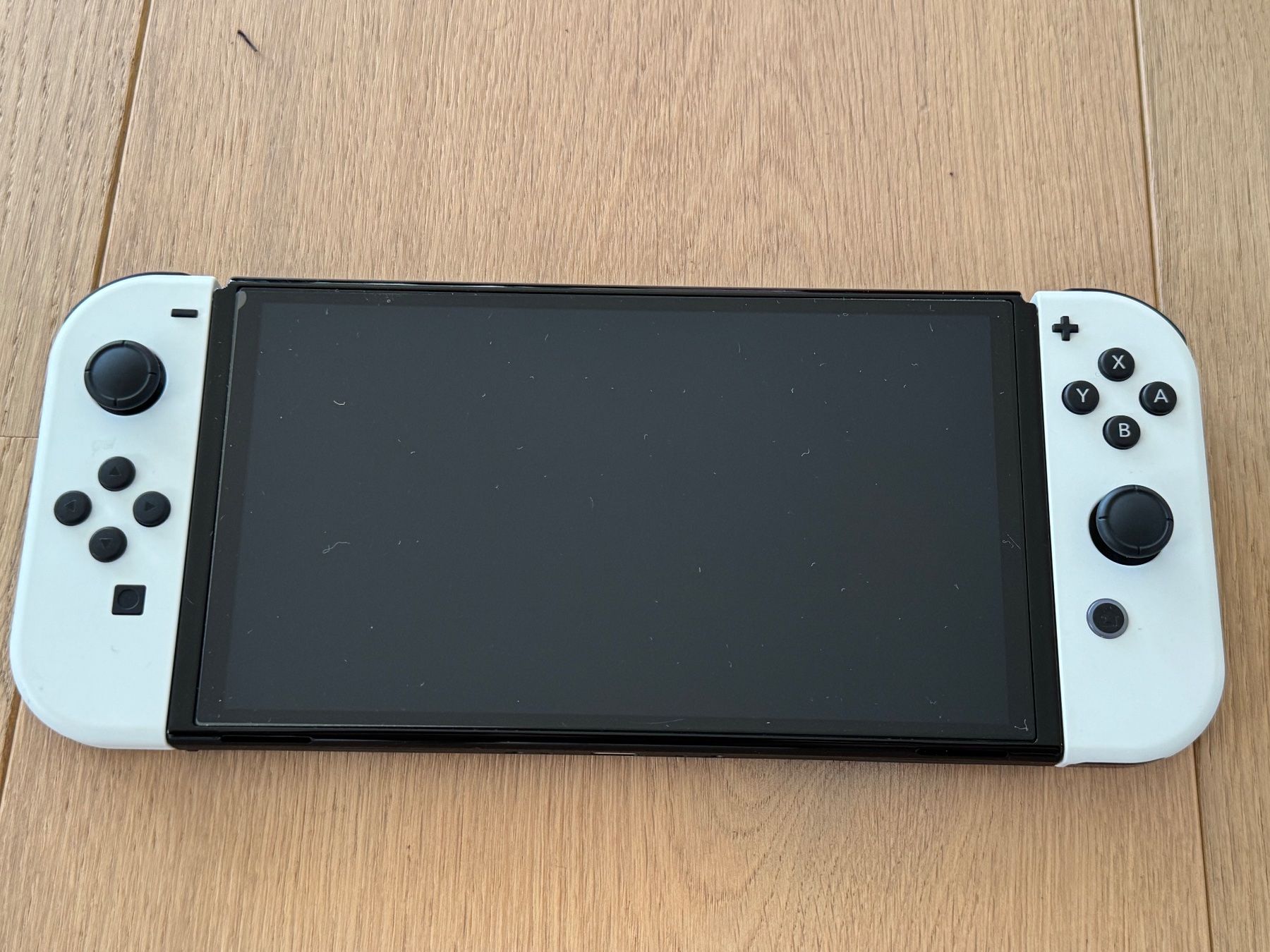 Nintendo Console: Nintendo Switch OLED mit Zubehör – Usato da Buchberg venduto da mic202 1