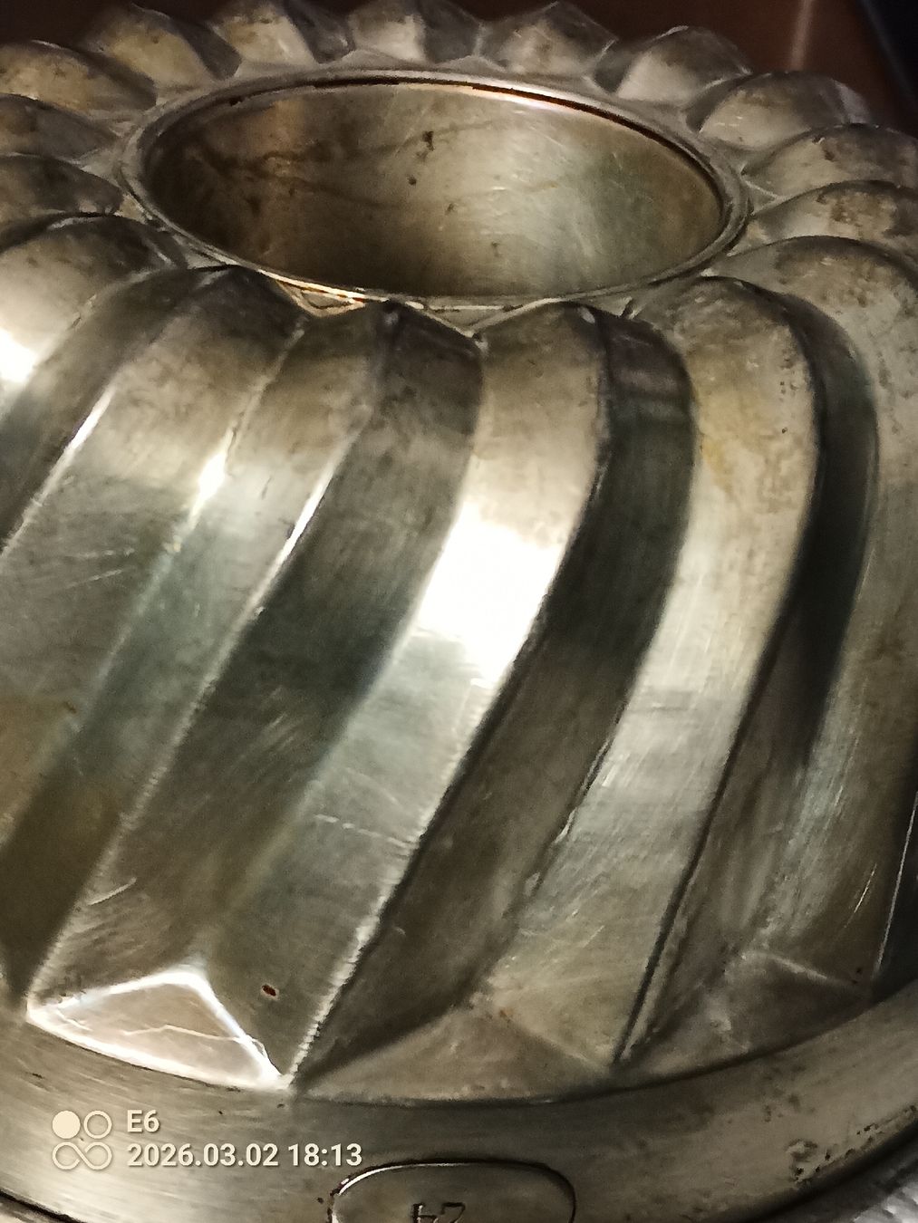 Teglie da forno: Alte Gugelhopf-Form – Usato da Zürich venduto da Mitzi6 4