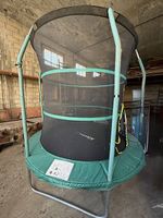 Trampolin Thorpe Sports 8 FT mit Netz, guter Zustand