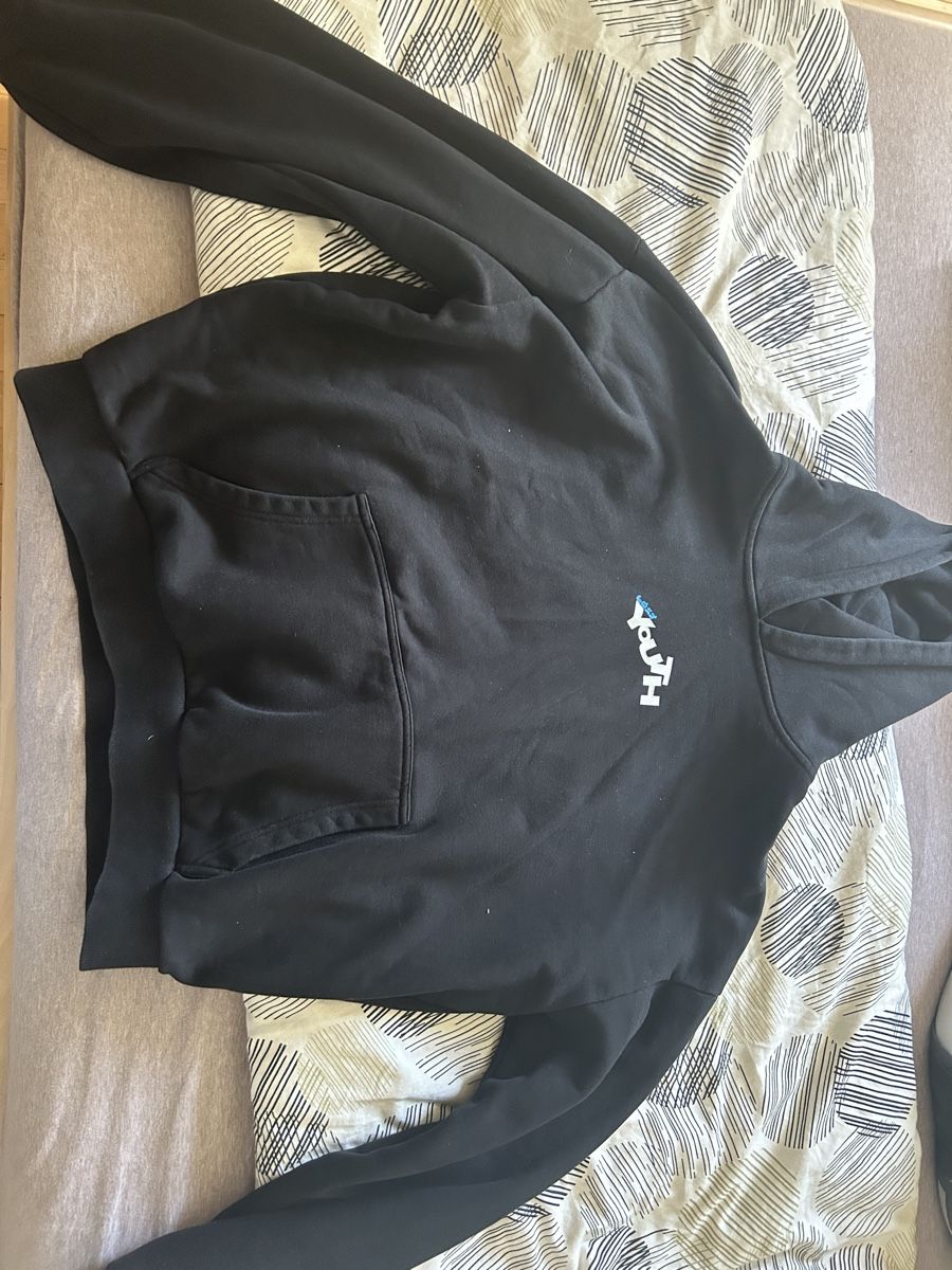 Pulls & Sweat-shirts: Pullover – D'occasion à Bern par cin_r7xm