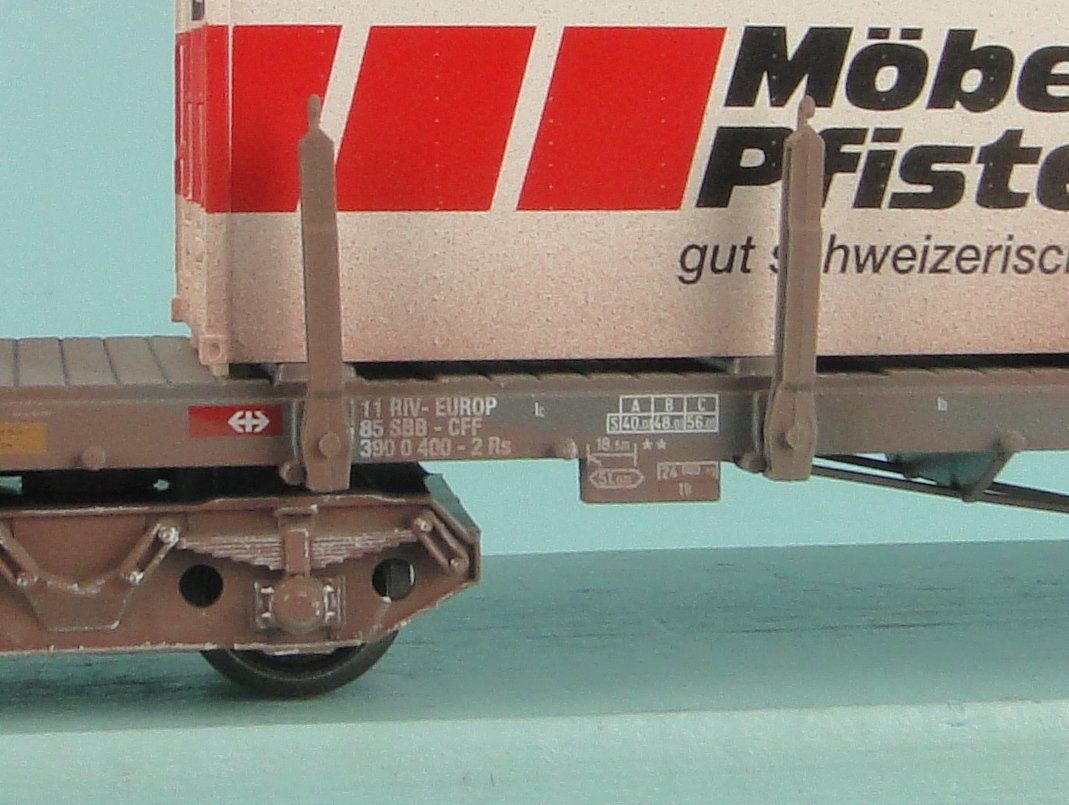 Märklin Modellini di ferrovie: Märklin 4668 H0 SBB Pfister Möbel – Usato da Bülach venduto da cann11 6