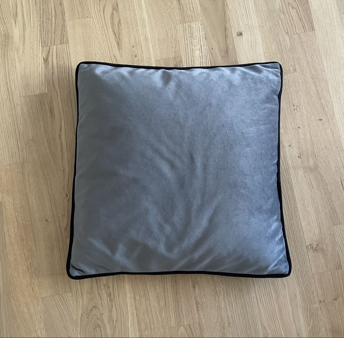 Coussins: 2 Kissenhüllen Samt – Neuf (Voir description) à Zürich par shineshineshine 1