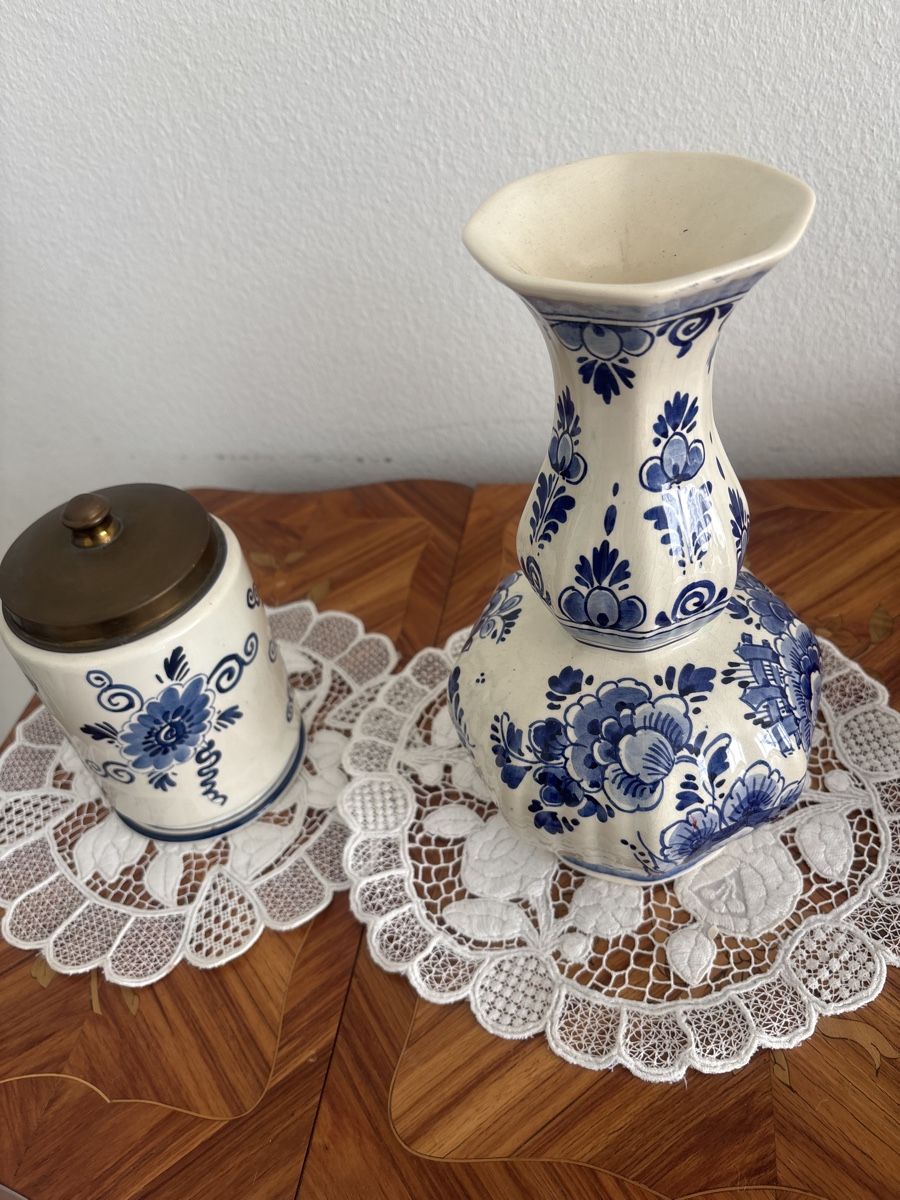Vasen & Gefässe: Delft Dose und Vase  – Gebraucht aus Kriens von Wundertuete17 5
