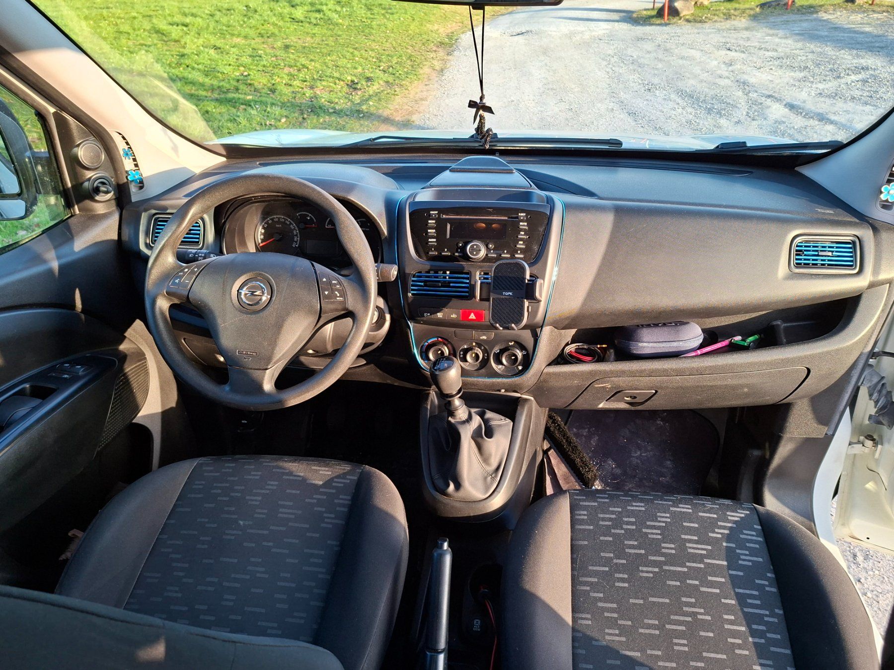 Opel Veicoli da campeggio: Microcamper Opel Combo – Usato da Bubikon venduto da Aurora3000 2