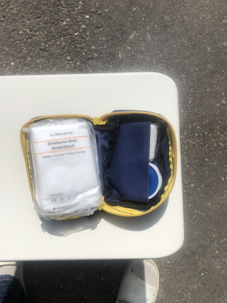 Kit di pronto soccorso: Reiseapotheke – Nuovo (secondo la descrizione) da Schliern b. Köniz venduto da Corinu59 1