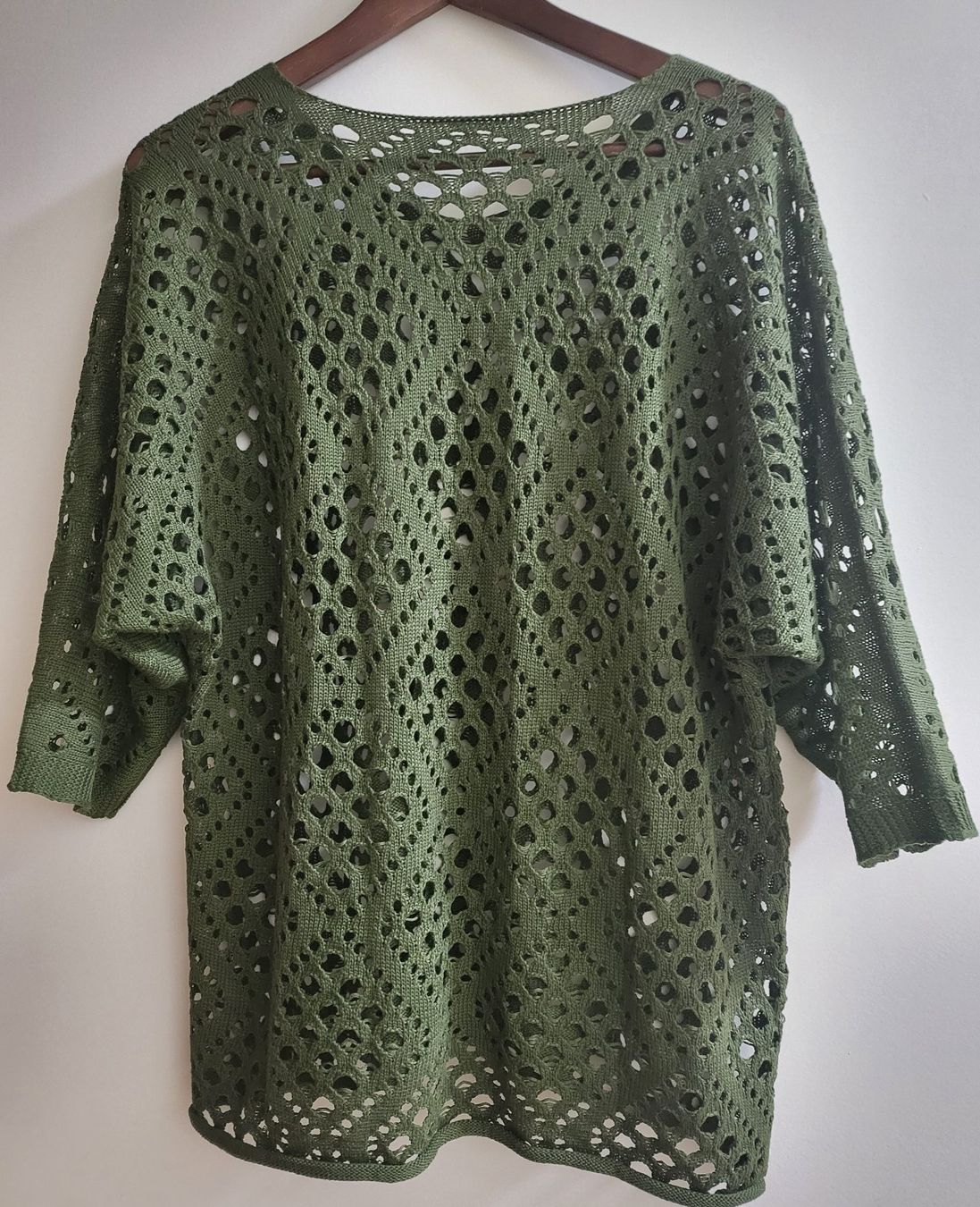 Maglioni & Felpe: Schöne Olivgrüner Strickpullover mit Lochmuster – Nuovo (secondo la descrizione) da Basel venduto da sci_67ms 7