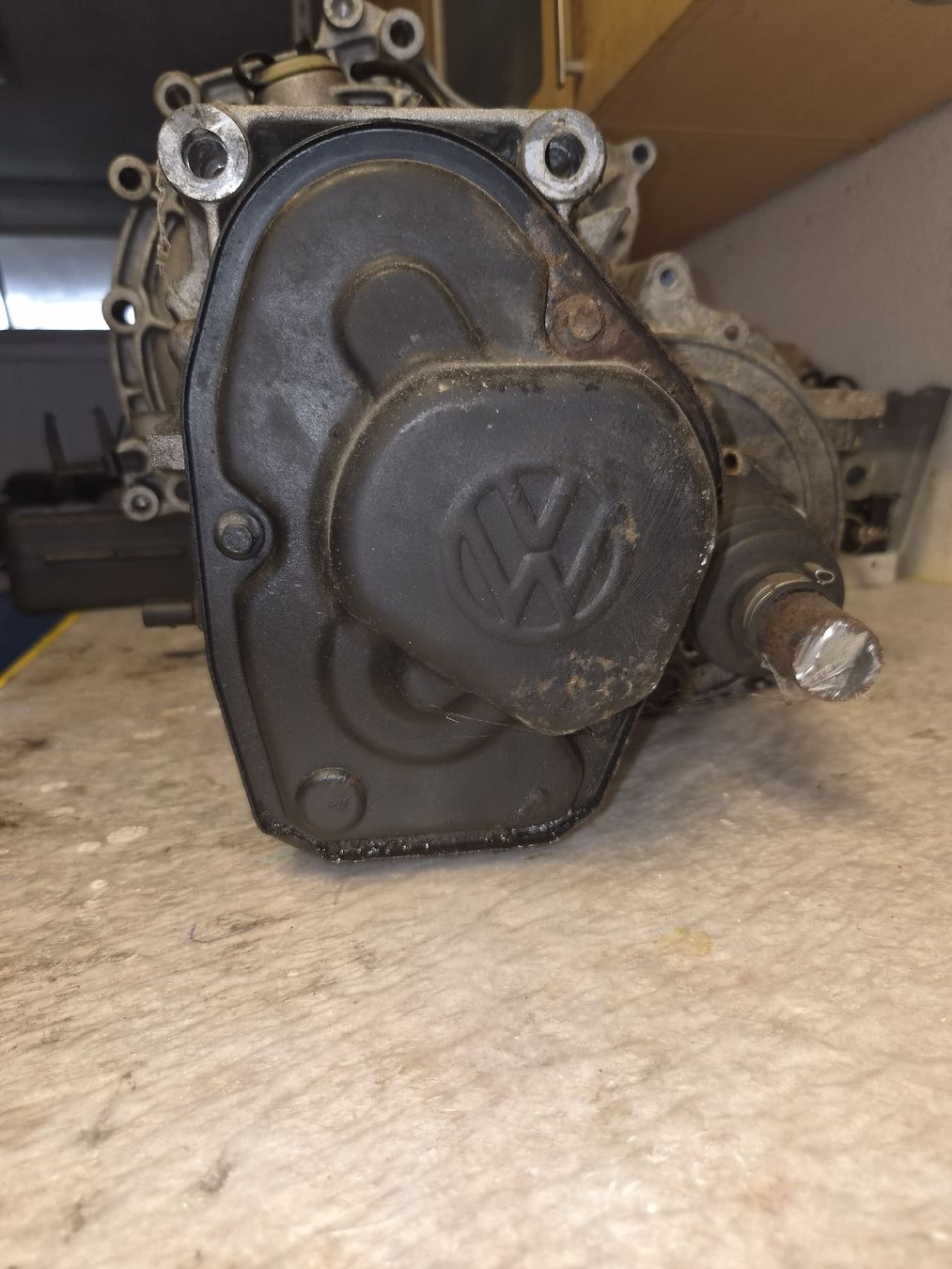 VW Toutes les pièces auto: VW Getriebe – D'occasion à weesen par haemmerliroman15