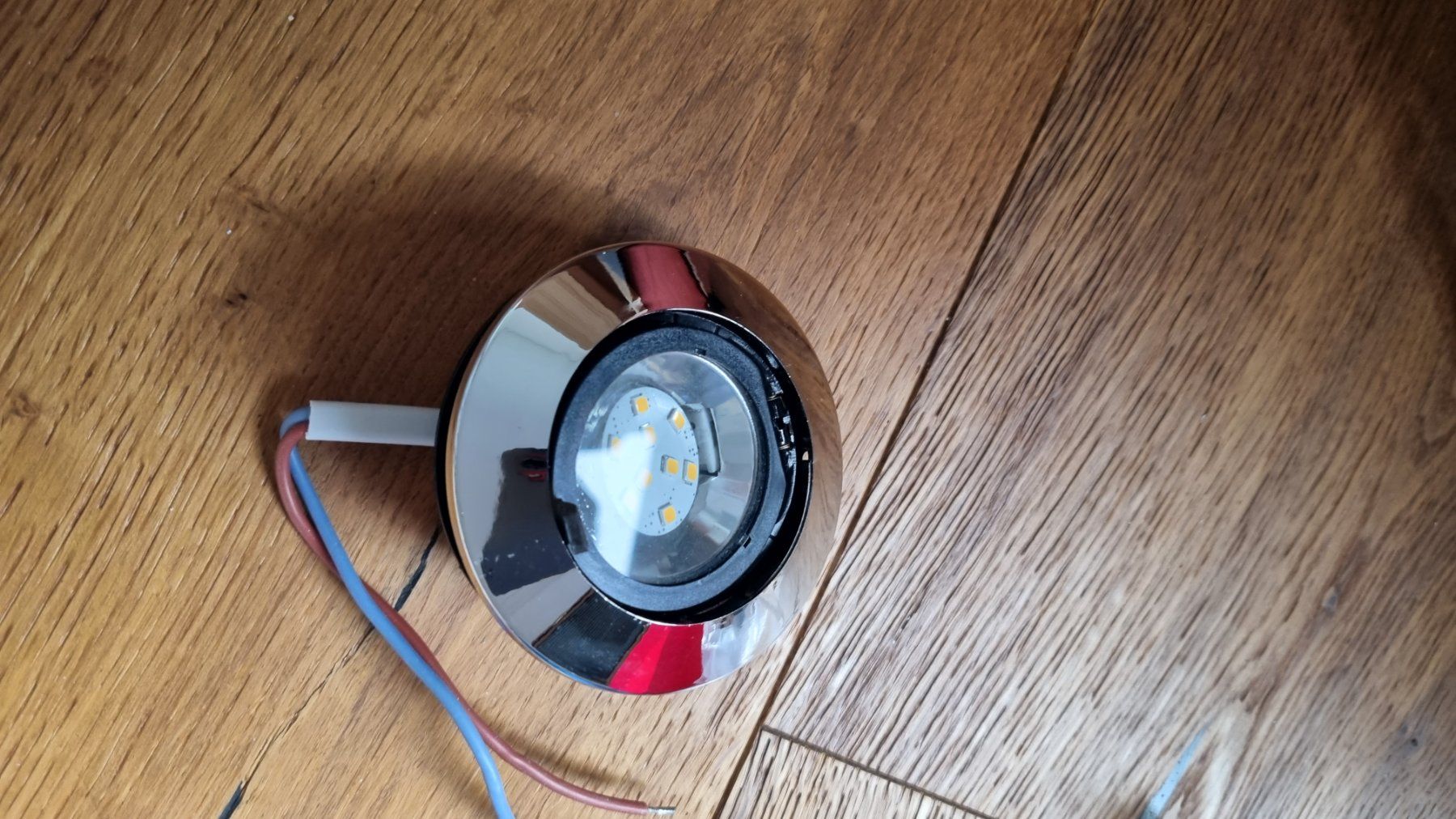 Lampade: LED Lampen 12 Volt Camper Wohnmobil – Nuovo e nell'imballaggio originale da Fürigen venduto da Bucheli59 4
