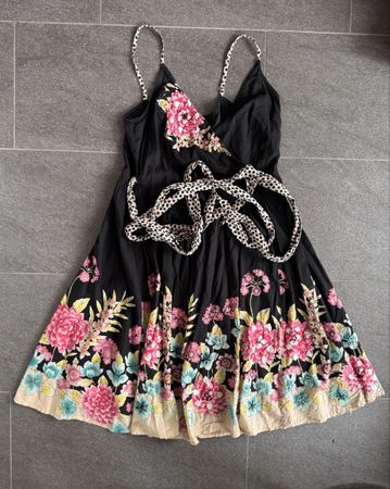 Sommerkleid von Derby, Grösse L mit Blumenmuster🌸💐🌷
