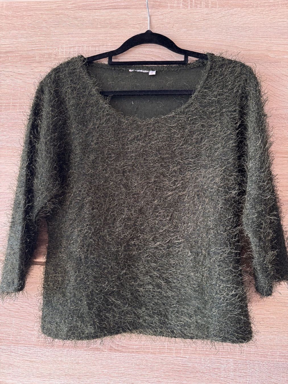 Pulls & Sweat-shirts: Pull vert fluffy – D'occasion à Montreux par iza_peche8