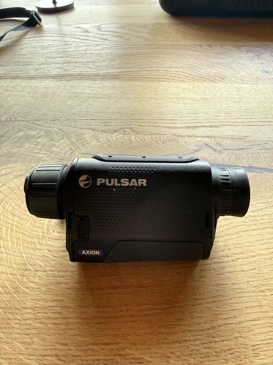 Fotocamera: Pulsar Axion XM30F – Usato da Nusshof venduto da nepomuk.