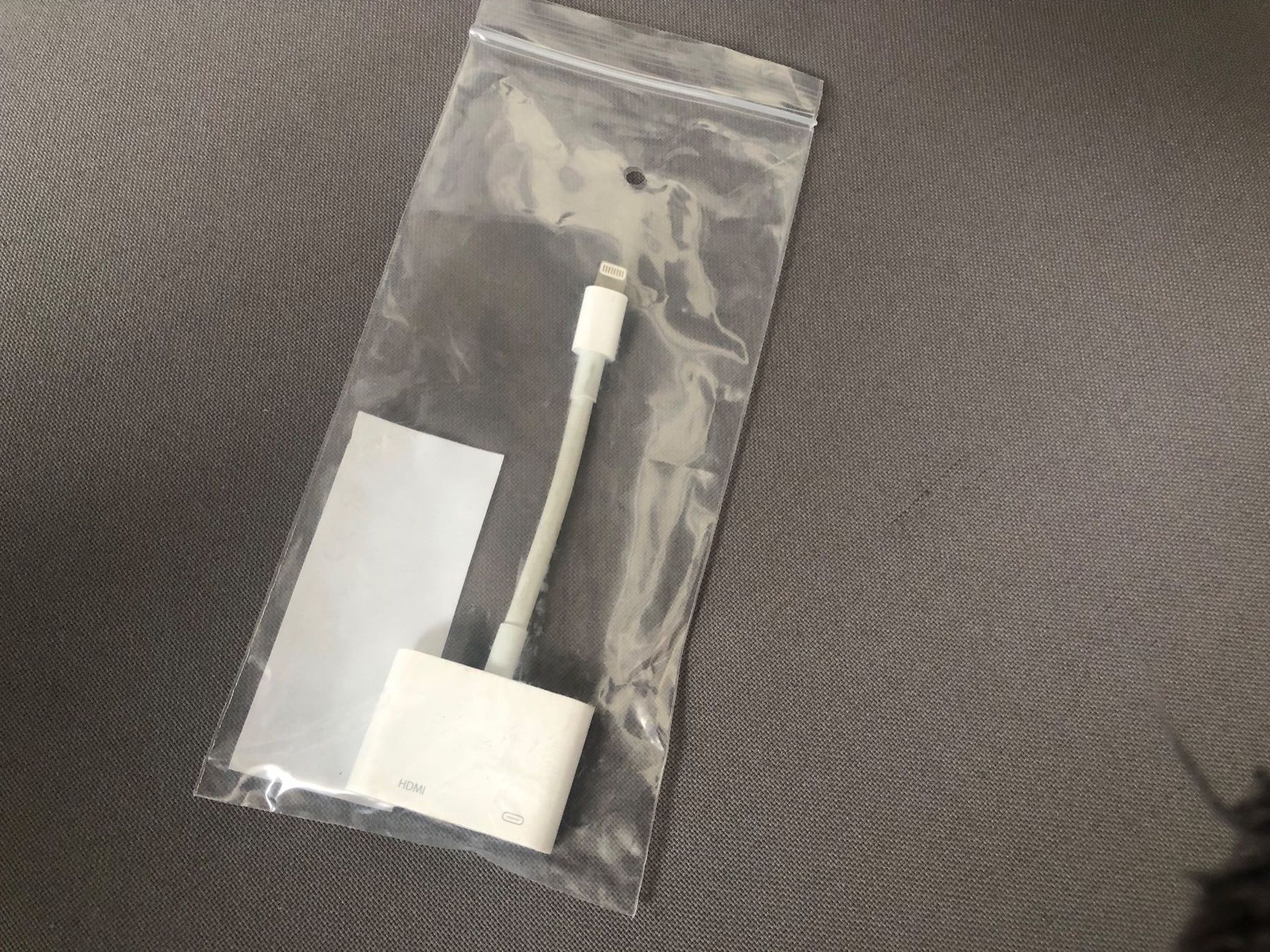 Apple Adattatori: Adaptateur Lightning AV- HDMI Lightning – Usato da Lausanne venduto da Denis-