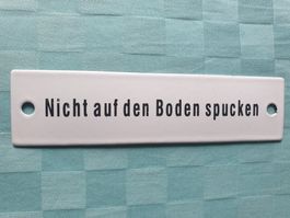 Emailschild Nicht auf den Boden spucken
