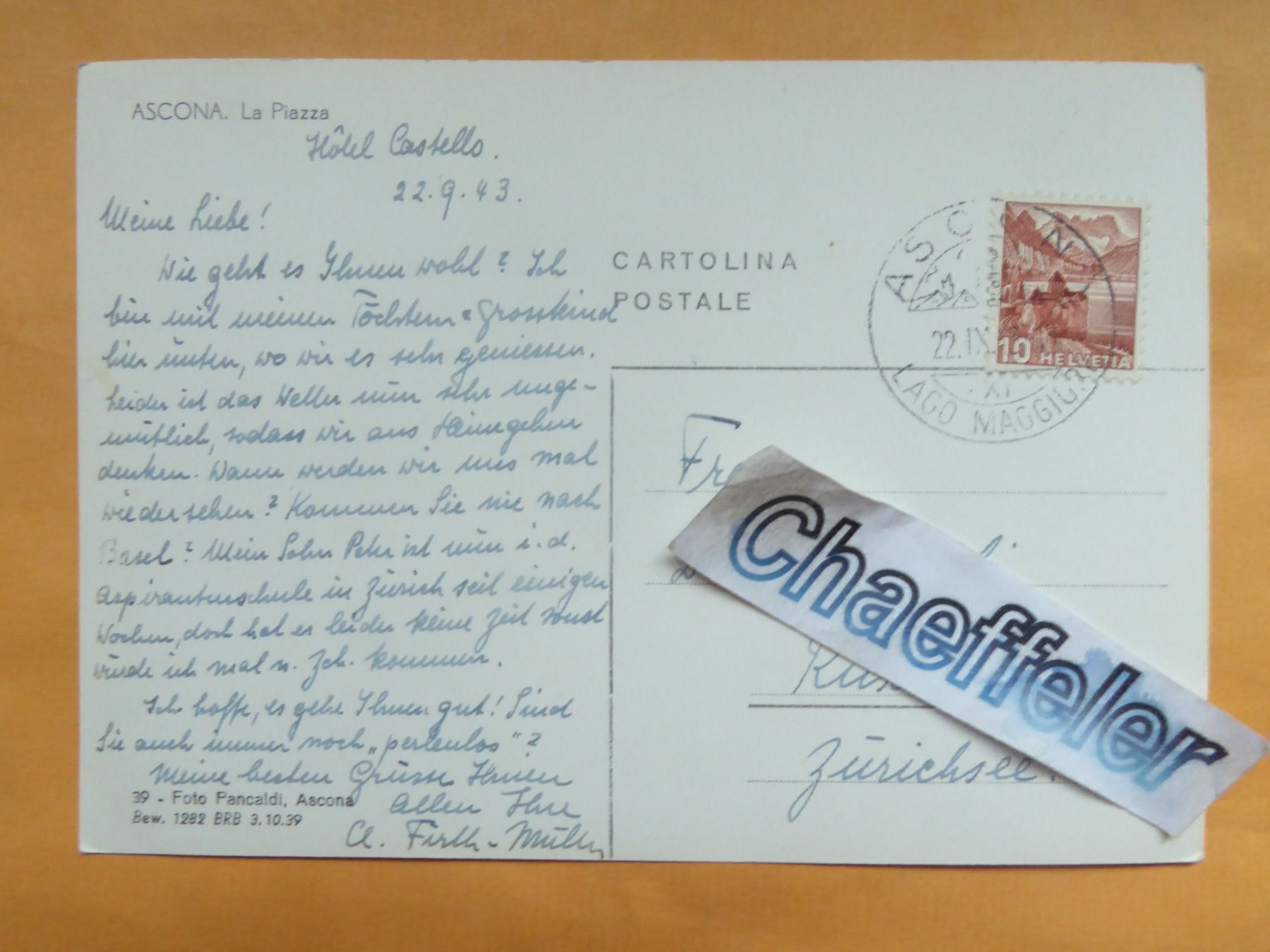 Cartoline postali: 1943  ASCONA, La Piazza – Usato da Zürich venduto da Chaeffeler 1