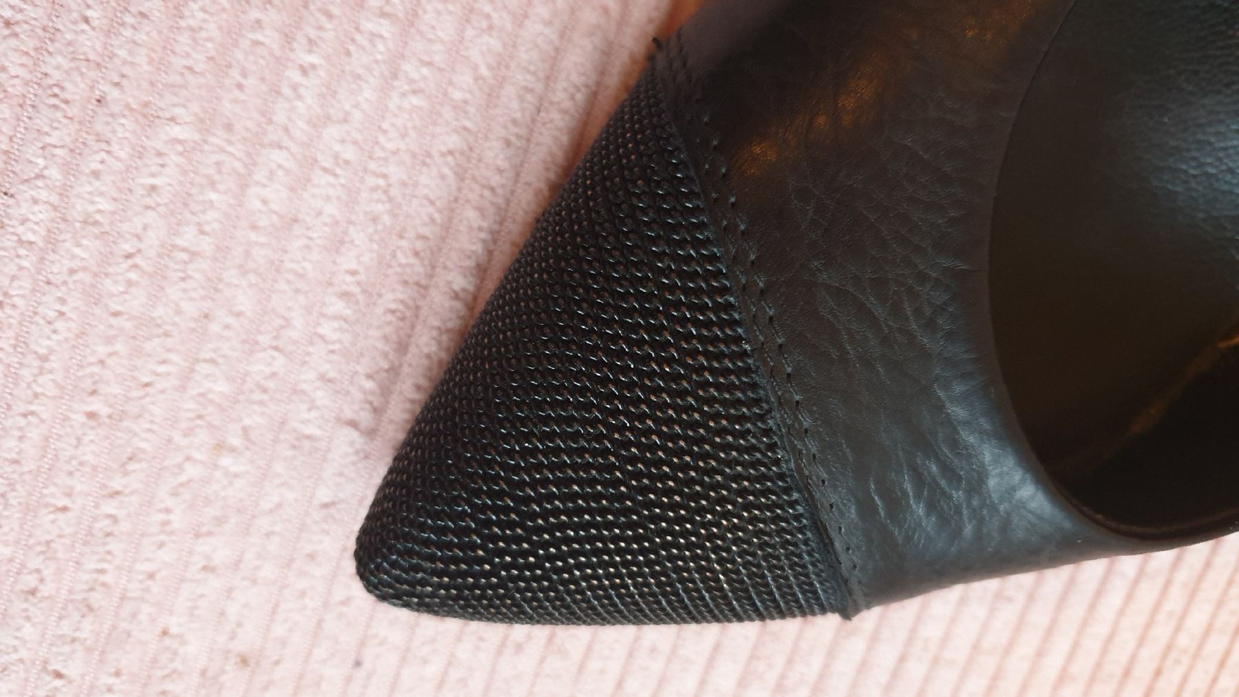 Scarpe da donna: Echtleder Pumps Grösse 37 – Usato da Wil SG venduto da Glitter 3