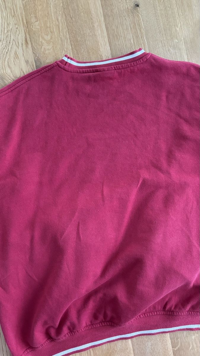 Urban Outfitters Pullover & Sweatshirts: Pulli rot oversize Gr S/P – Gebraucht aus Biel-Benken BL von BelginE 2