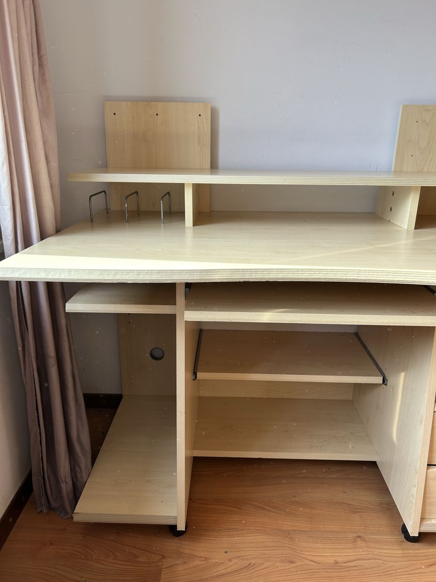 Scrivanie: Bureau – Usato da Oleyres venduto da chico-03 3