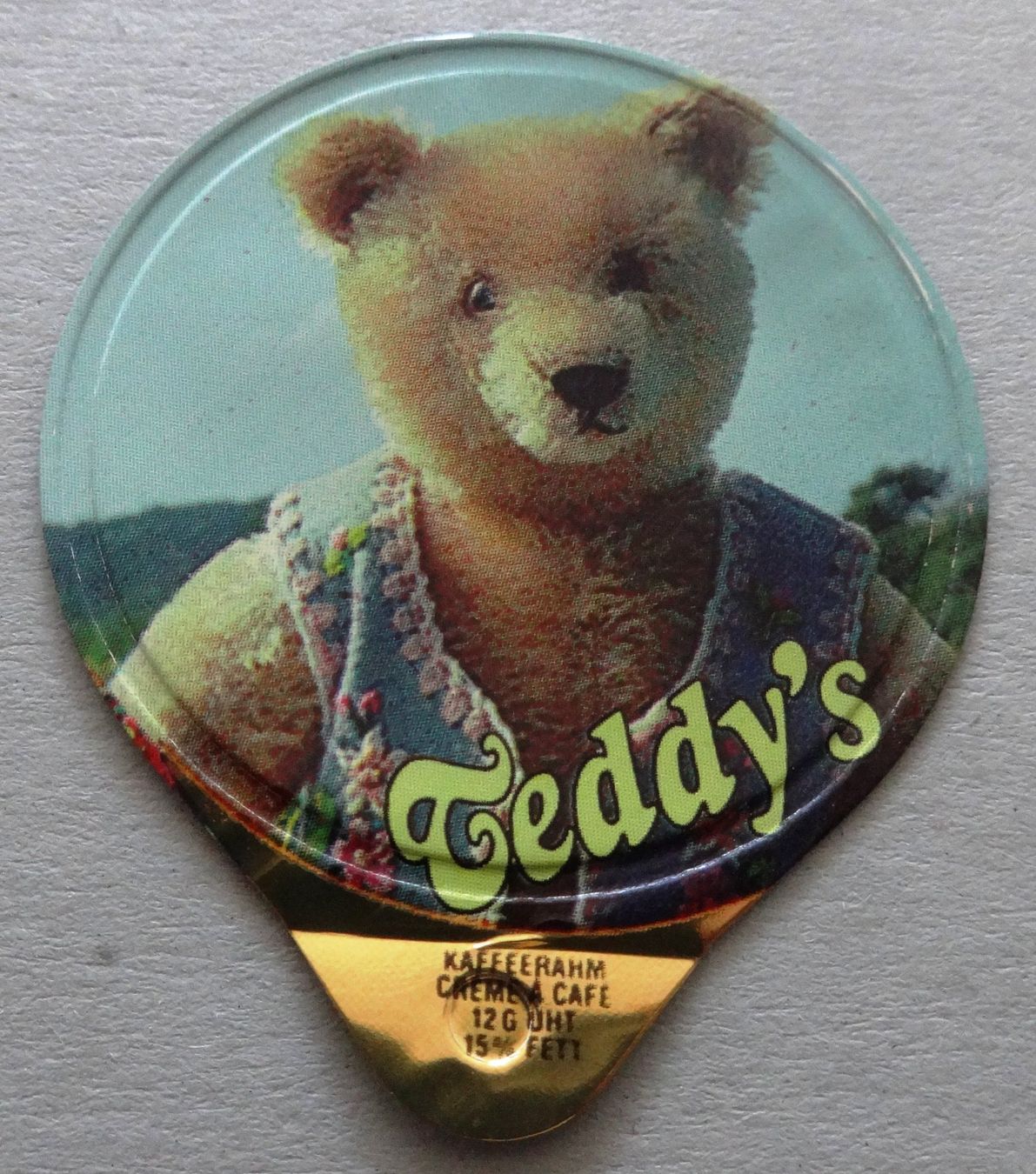 Coperchi dei cremini per caffè: Série 231 A - Teddy's  (30) – Usato da Fétigny venduto da cha_cz69