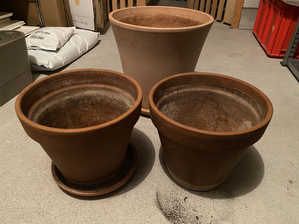Migros Vasi per fiori: 2 Blumentöpfe aus Ton mit Unterteller – Usato da Bern venduto da flo018 1