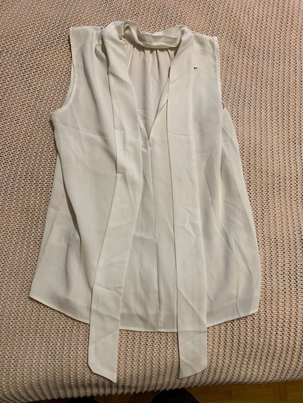 H&M Chemisiers: Chemisier chic blanc – Neuf (Voir description) à Montreux par iizaa811 2