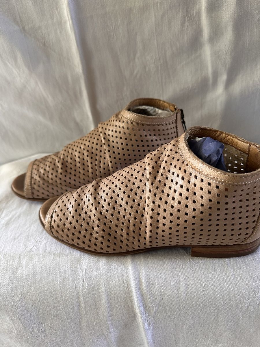 Baldinini Damenschuhe: Baldinini Ledersandalen Nr 38 – Gebraucht aus Stabio von MAARINAA 1