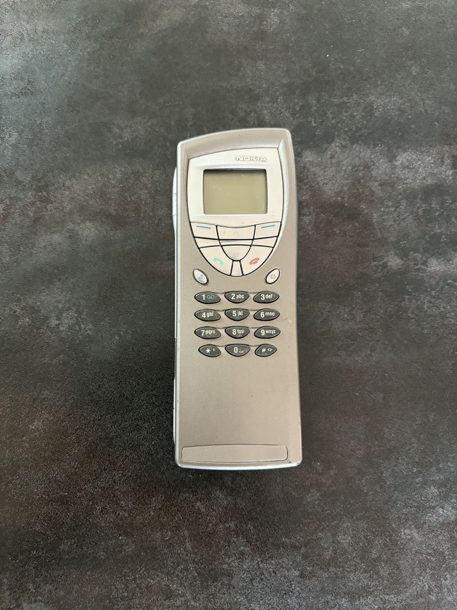 Nokia Telefoni cellulari / Smartphones: Téléphone Portable Rétro Nokia 9210 Communicator – Usato da Vallamand venduto da Bricbracbroc82