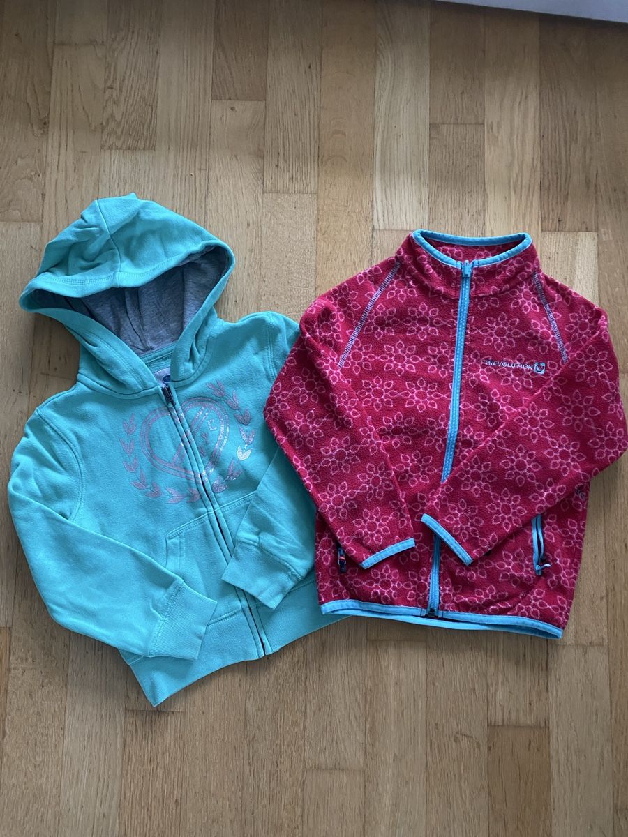 Lotti & Set di vestiti: Kleider 110 – Usato da Effretikon venduto da jakubturan1