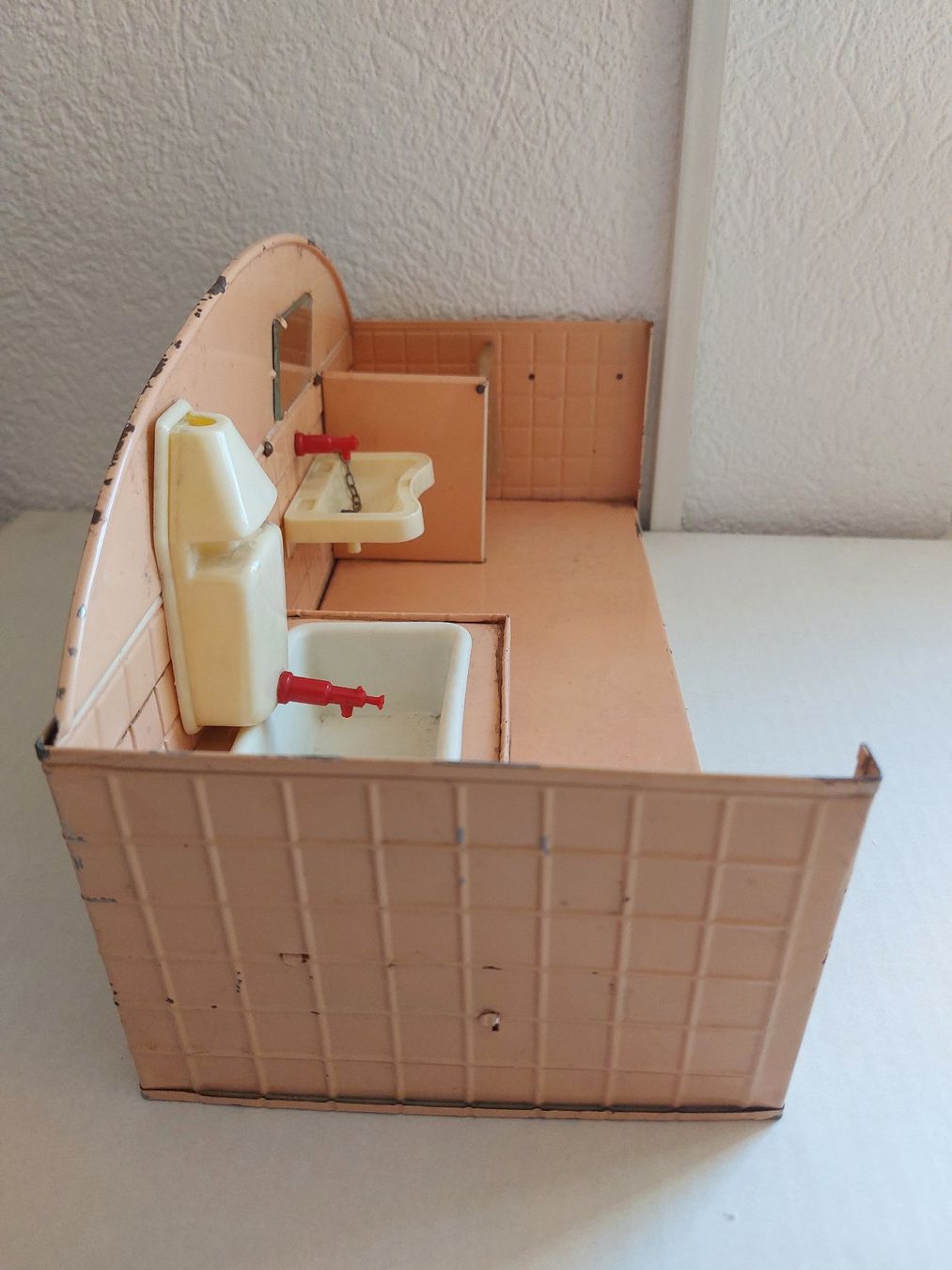 Case e mobili per bambole: BADEZIMMER - ANTIK – Usato da Gipf - Oberfrick venduto da Esnoopy 3
