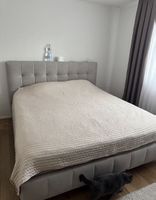 Bett, matratze Gratis dazu
