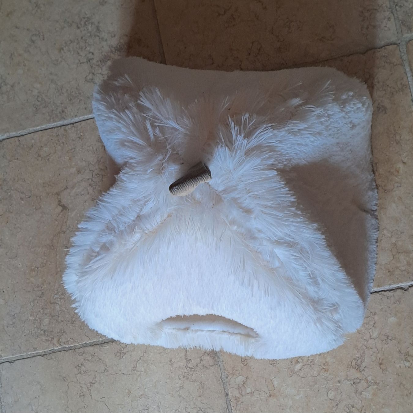 Liege- & Schlafplätze: Maisonnette pour chat en peluche blanc – Neu (gemäss Beschreibung) aus Rolle von Loutre84 1