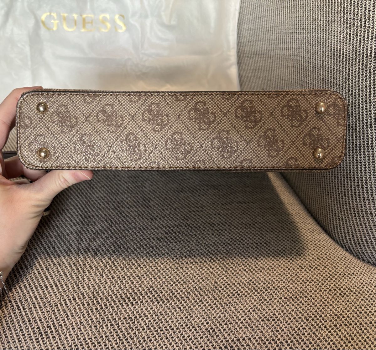 Guess Taschen für Damen: Guess Brown Patterned Handbag – Gebraucht aus Zürich von fra_f66n 2