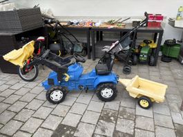 Rolly Toys Trettraktor blau mit Schaufel und Anhänger