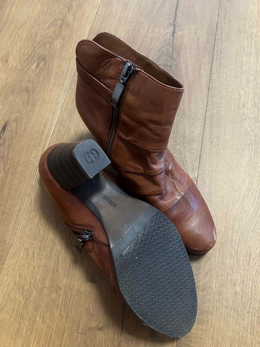Gerry Weber Scarpe da donna: Gerry Weber Leder Stiefeletten Cognac Blockabsatz Gr. 38 – Usato da Regensdorf venduto da Spyke55 2