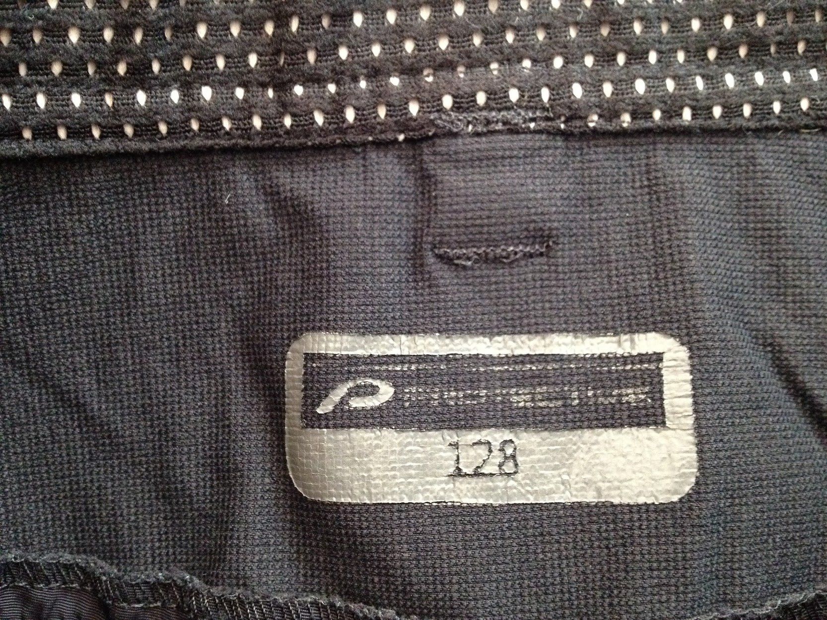 Pantaloni: Sommer Dünne Shorts – Usato da Dübendorf venduto da Fip05 1