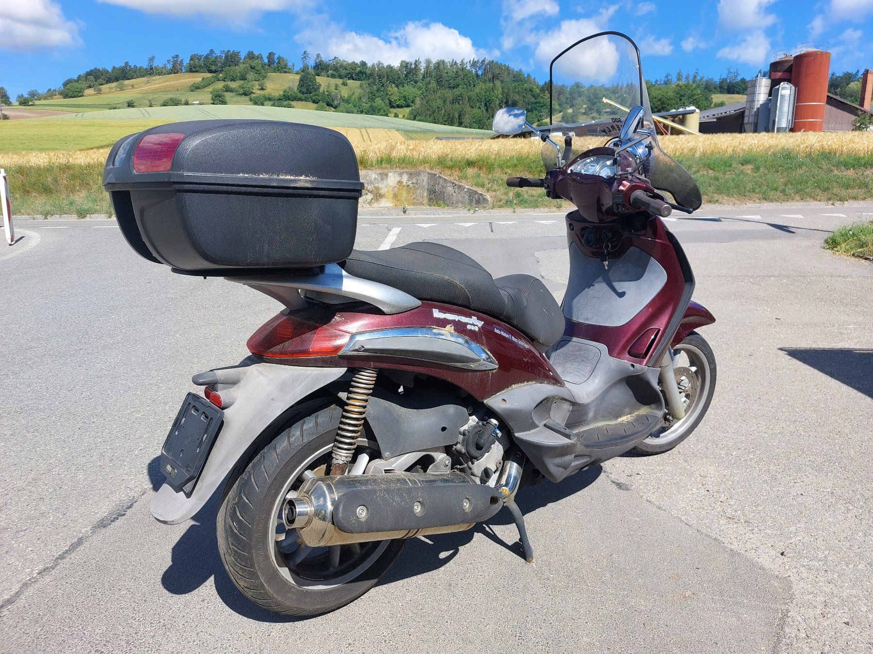 Piaggio Scooter: Piaggio Beverly 500 Roller Scooter mit Topcase ab 1 Fr.- – Usato da Schleitheim venduto da ZieglerMotoRecycling 4