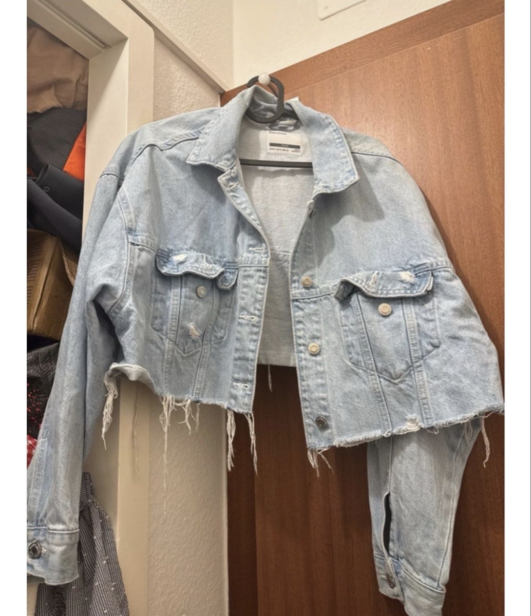 Bershka Giacche: Veste en jeans  – Usato da Genève venduto da tch_dw9w 2