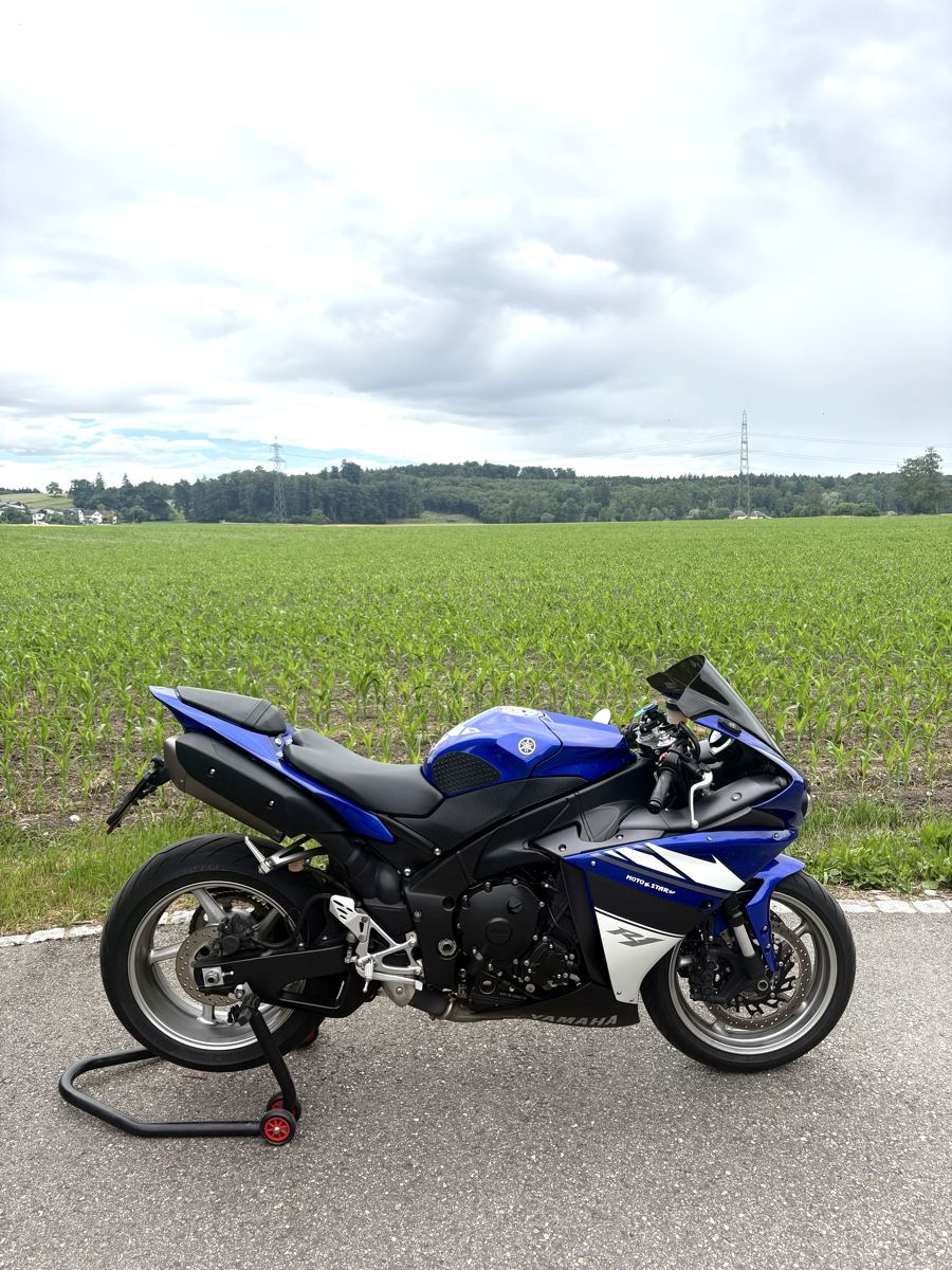 Yamaha Strada: Yamaha R1 – Usato da Kerzers venduto da rocco65 1