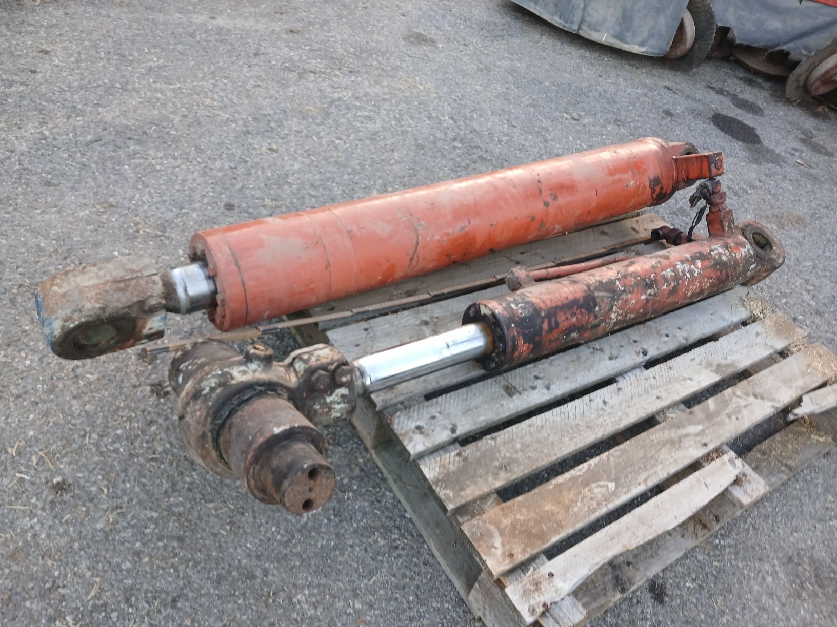 Altre forniture industriali: Hydraulikzylinder  – Usato da Krinau venduto da P.grob 2