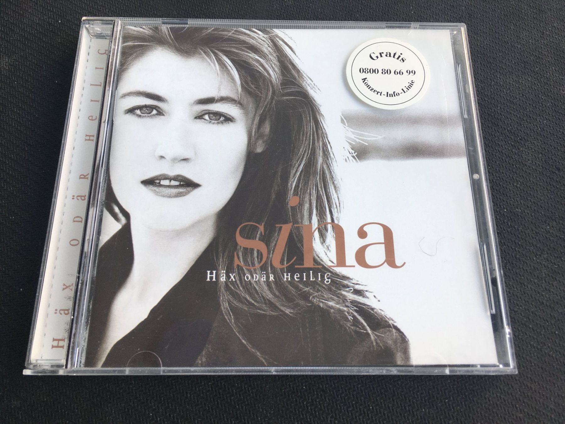 CDs: Sina - Häx odär heilig -CD- – Gebraucht aus St.Gallen von MedienJoe