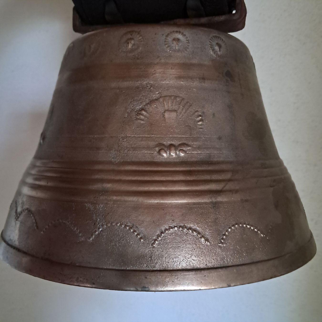 Campanacci mucche: ALTE BIAGGI GLOCKE ab 2Fr.!! – Usato da Murten venduto da SHETHOF 9